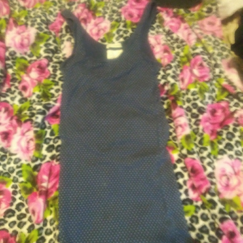 Hollister size medium